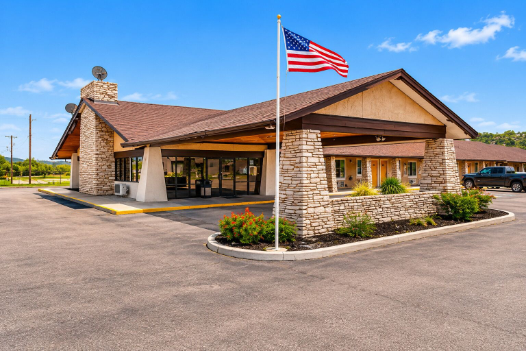 Exterior & Views 2, Segovia Lodge Junction TX I -10, Kimble