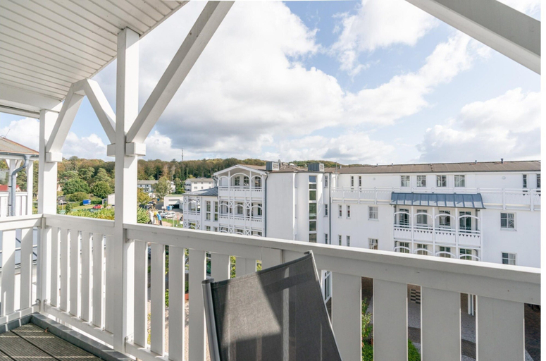 Balcony, Ferienwohnung im 3.og mit Balkon in Sellin, Vorpommern-Rügen