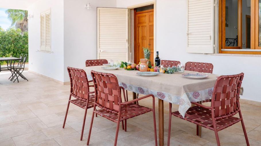 4, VILLA CALURA in Torre Suda, Lecce