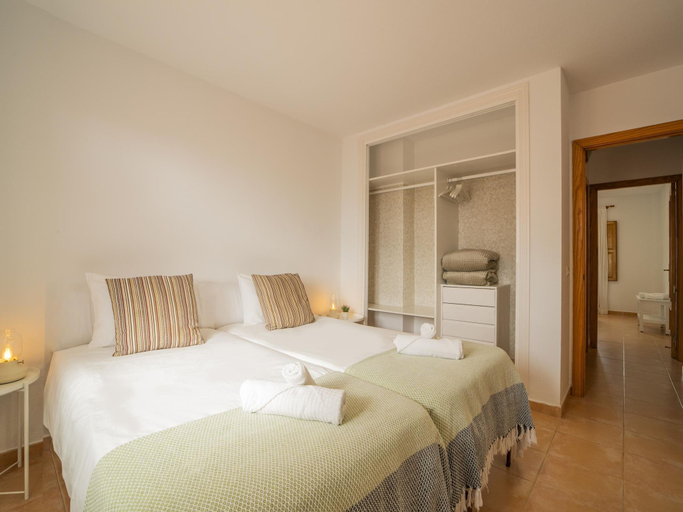 Room 2, CHL La Mareta, cozy apartment with pool, Santa Cruz de Tenerife