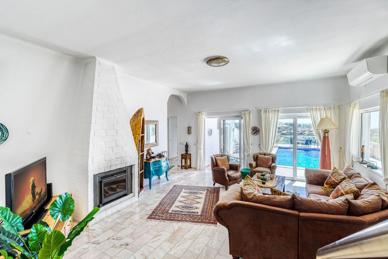 3, Casa Beatriz · Magnificent Villa just a few steps, Lagoa