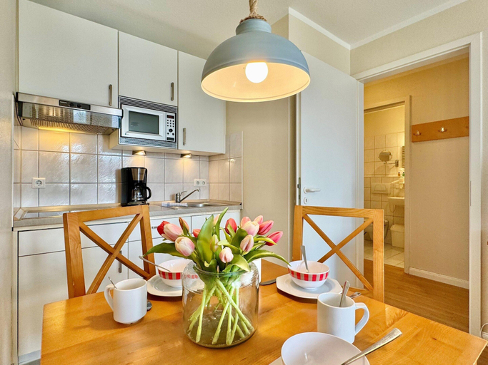 Private kitchen 3, Moderne Ferienwohnung mit Balkon in Sudostlage in Sellin, Vorpommern-Rügen