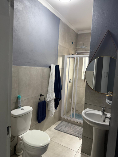 Bathroom 2, Ubuntu Lifestyle Estate - Phalaphala DeLux, West Rand