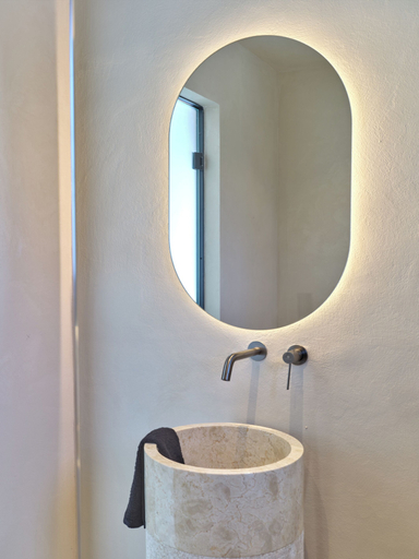 Bathroom 4, Kali Naousa, South Aegean