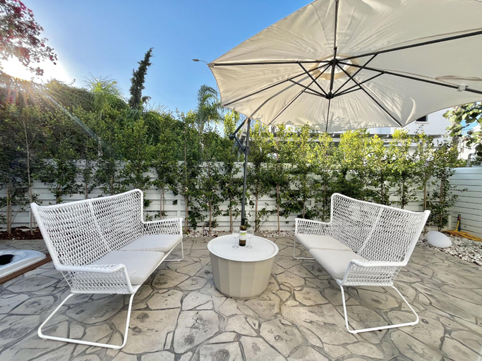 5, PRO - STAY Cavo Bay Villa