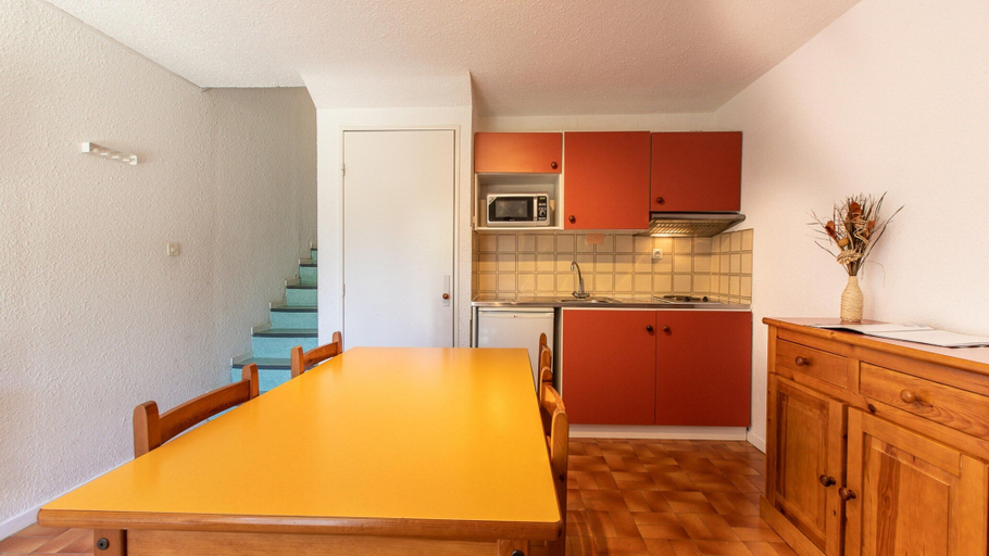 Dining 4, Peaceful Alpine Triplex Escape, Alpes-Maritimes