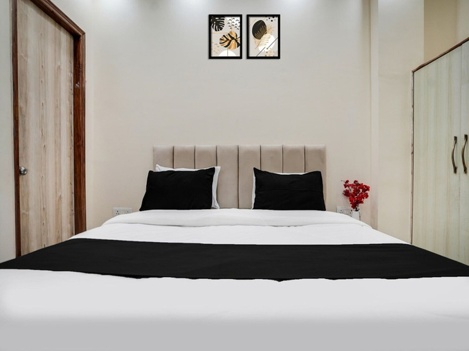 Room 3, Townhouse Sector 63 A Noida, Gautam Buddha Nagar