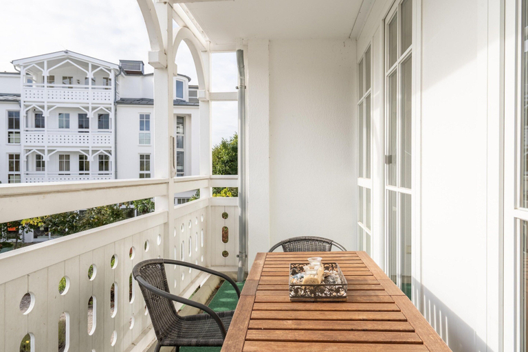 Balcony, Ferienwohnung im 1.og mit Balkon in Sellin, Vorpommern-Rügen