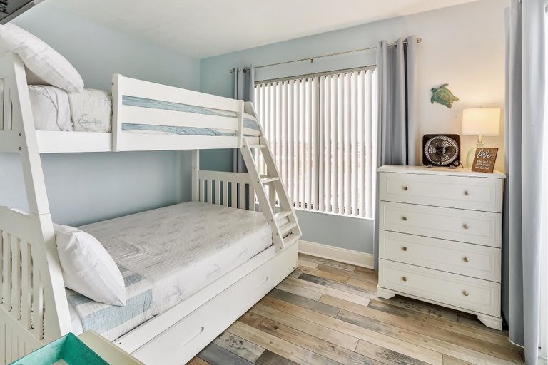 Bedroom 3, Caprice 301, Pinellas