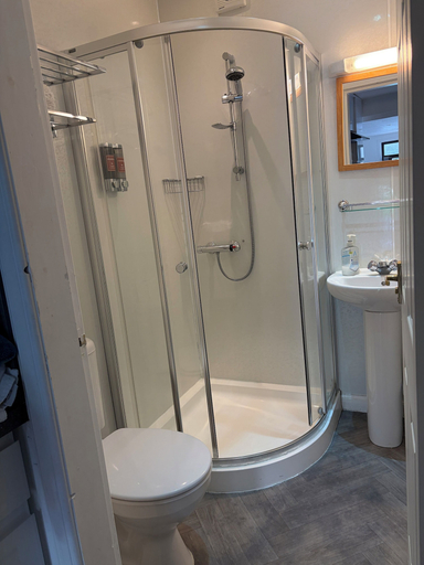 Bathroom 5, The Glebe, Highland