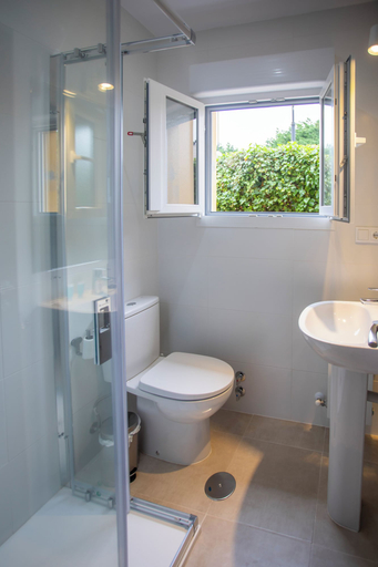 Bathroom 3, Apartamentos San Pedro, Asturias