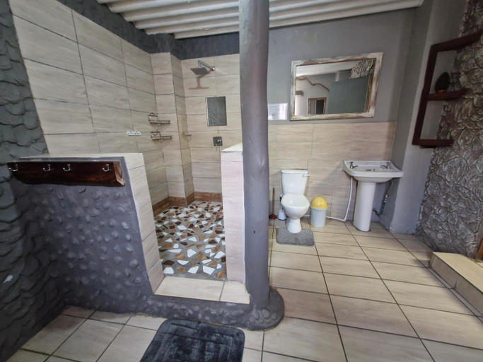 Bathroom, Tugela Mouth Resort, iLembe