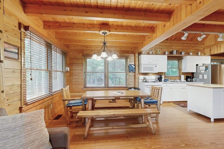 Room 2, Lakefront Home With Private Dock, Canoe & Kayak, Fast Wifi, and Firepit - dog OK, Piscataquis