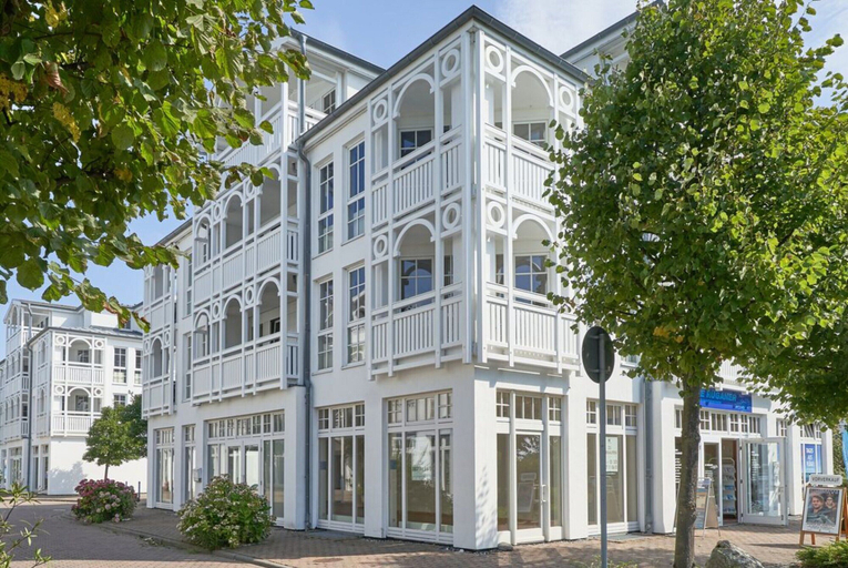 Exterior 2, Stylische Ferienwohnung mit Balkon und Wlan im Seepark Sellin, Vorpommern-Rügen