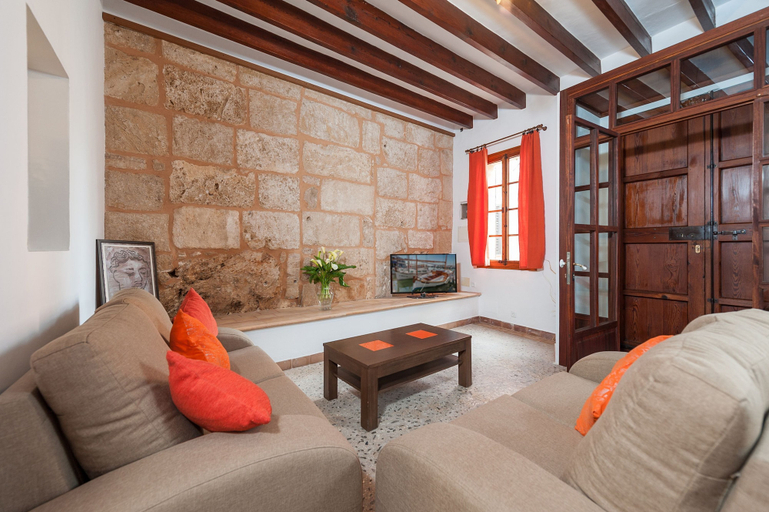 Room 2, Yourisland Na Blanca, Baleares