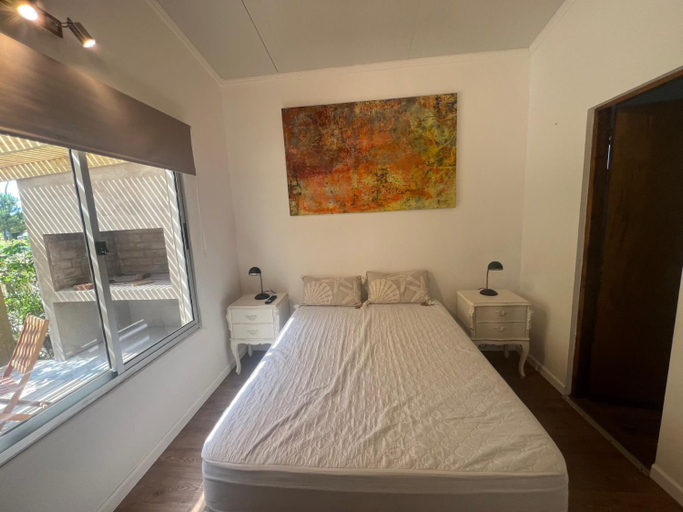 Bedroom 4, Los Bungalows, n.a523