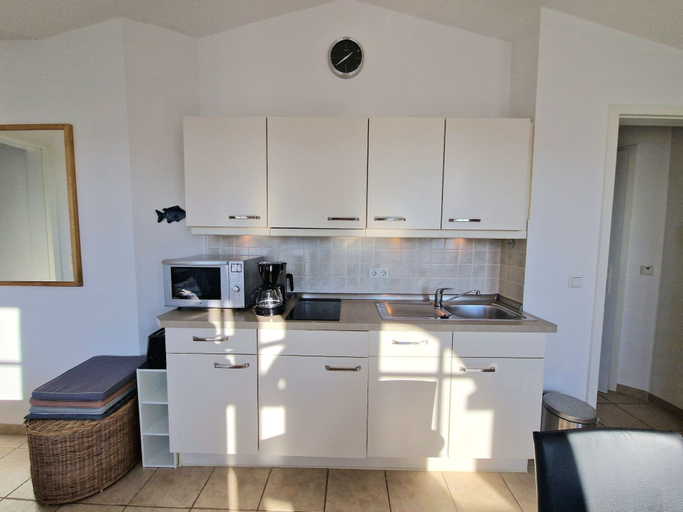 Private kitchen 3, Ferienwohnung mit Balkon in Sonniger Sud-west-lage in Sellin, Vorpommern-Rügen