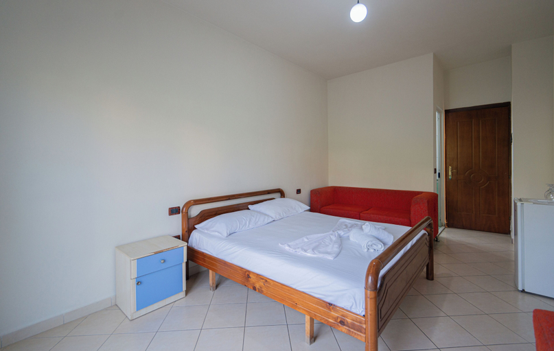 Room 5, Serxhio Apartments Golem, Kavajës