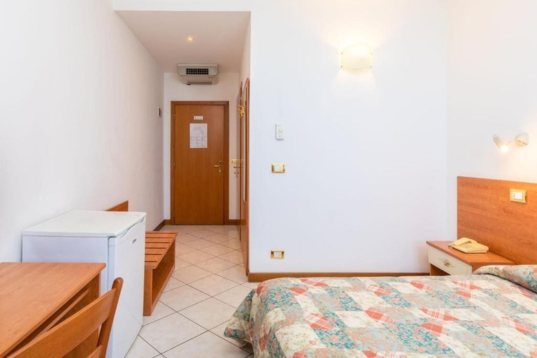 Bedroom 3, Albergo Nuova Aurora, Venezia