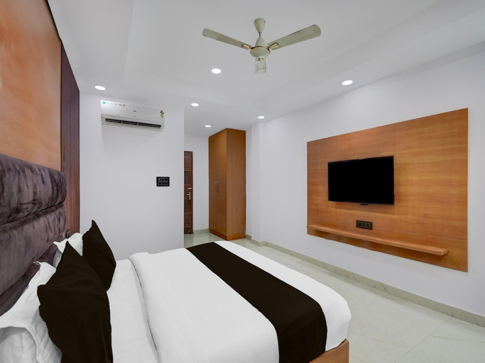Room 5, Deluxe Budha Tower, Gautam Buddha Nagar