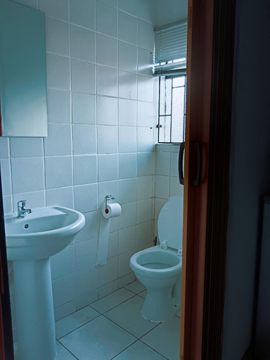 Bathroom 3, Ashridge Guesthouse & Safaris, Ehlanzeni