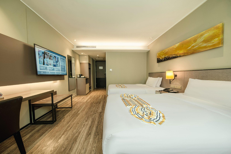 Bedroom 2, Home Inn Plus Changzhou Dinosaur Park Wanda Plaza, Changzhou