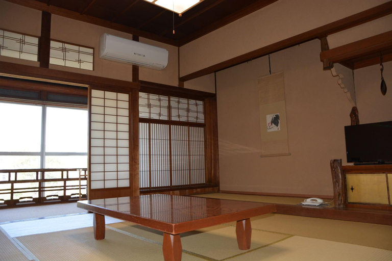Bedroom 3, Katsuzakikan, Tsubata