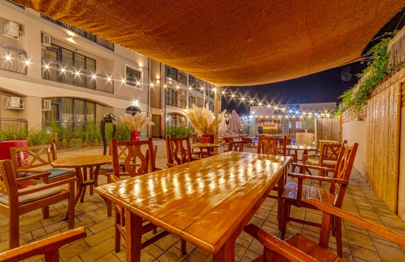 Food & Drinks, Complex PopDan, Costinesti