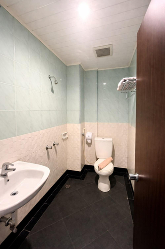 Bathroom 3, MONA PLAZA HOTEL, Pekanbaru