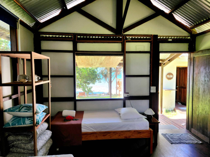 Bedroom, Matevulu Lodge, South East Santo