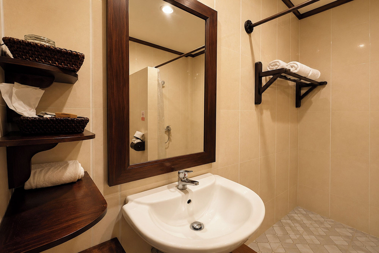 Bathroom 4, Luang Prabang Inn, Luang Prabang