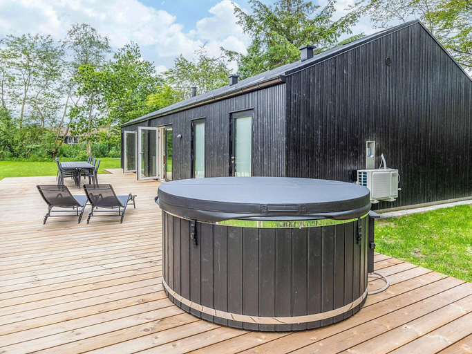 Others 2, 5 Star Holiday Home in Hals, Aalborg