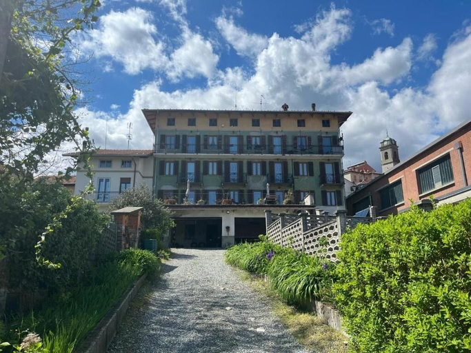 Exterior & Views, La Casa Verde B&B, Biella