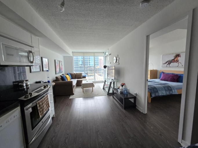 Interior, Downtown City View Escape, Toronto