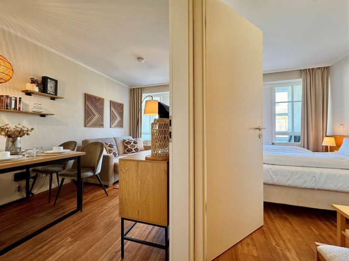 Living room 4, Stilvolle Ferienwohnung mit Balkon in Sellin, Vorpommern-Rügen