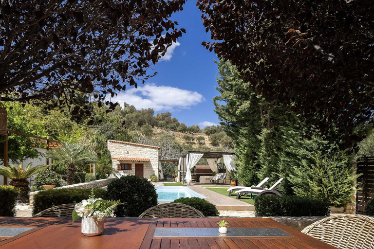 3, Maratho Villa - with Private Pool, Crete