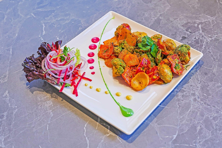 Dining 3, Club King Sunday Hotel by Checkin, Gautam Buddha Nagar
