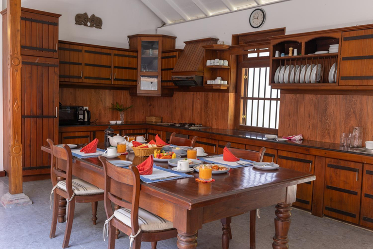 Food & Drinks 5, Sisikirana Villa, Habaraduwa