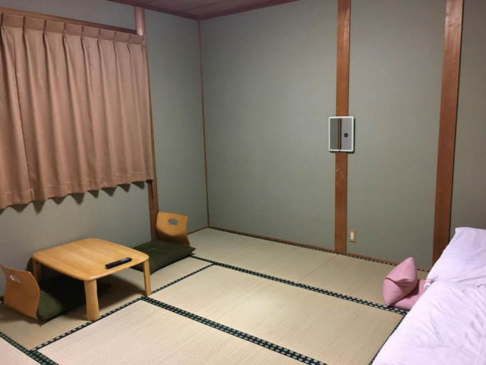 Bedroom 3, Minshuku Sansui, Yakushima