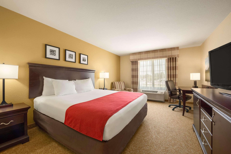 Bedroom 3, Country Inn & Suites by Radisson, Minot, ND, Ward