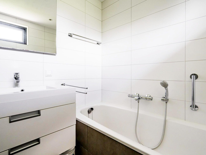 Bathroom 3, Sauna Retreat Near Vlissingen Beach, Vlissingen