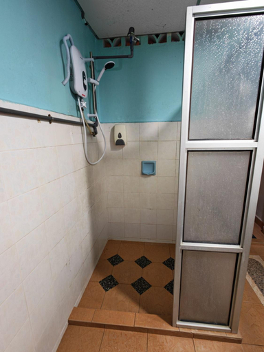 2, Shakim hotel, Kemaman