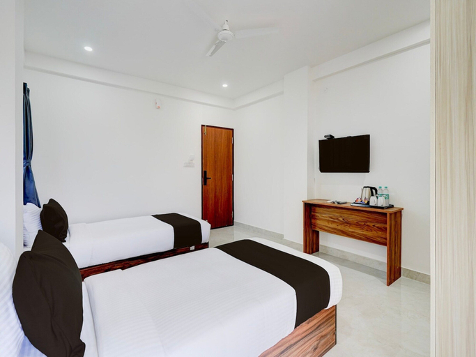 Room 4, Classic With Balcony Bangalore Inn, Bangalore