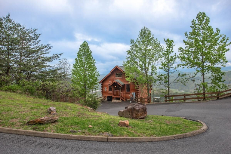 Exterior 5, Edge Of Forever, Sevier