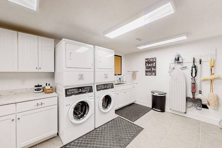 Laundry, Perfectly Located Retreat With Grill, Fireplace, & Chef, Lincoln