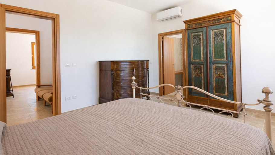 1, VILLA CALURA in Torre Suda, Lecce