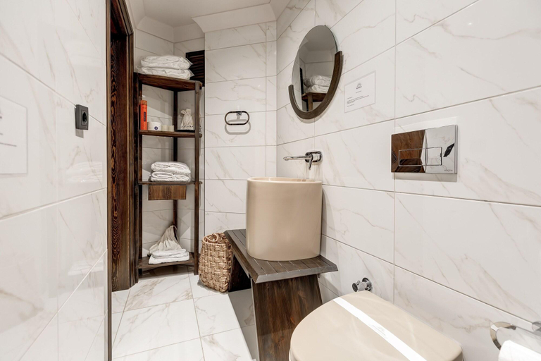 Bathroom 5, Parna Hotel, Ayvalık