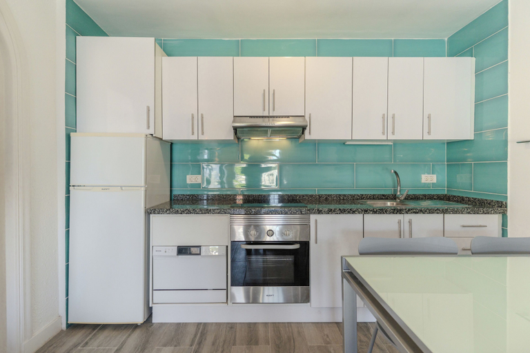 Interior 2, Charming 1-bedroom Apartment With Ocean Views in Costa Adeje, Santa Cruz de Tenerife