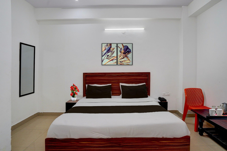 Room 2, Collection O Noida Sector 52 Metro Station, Gautam Buddha Nagar