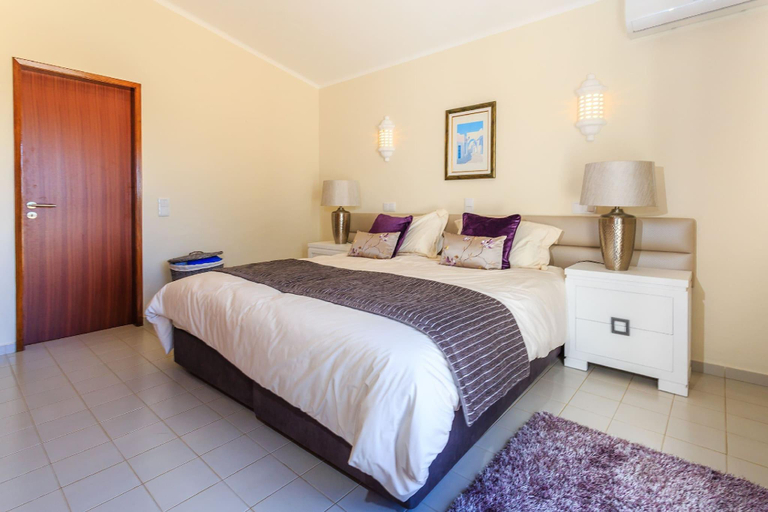 4, Floresta · Fabulous villa close to beach and golf, Lagoa